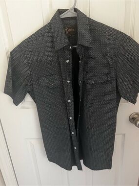Short-Sleeve Black Geometric Button-Down Shirt